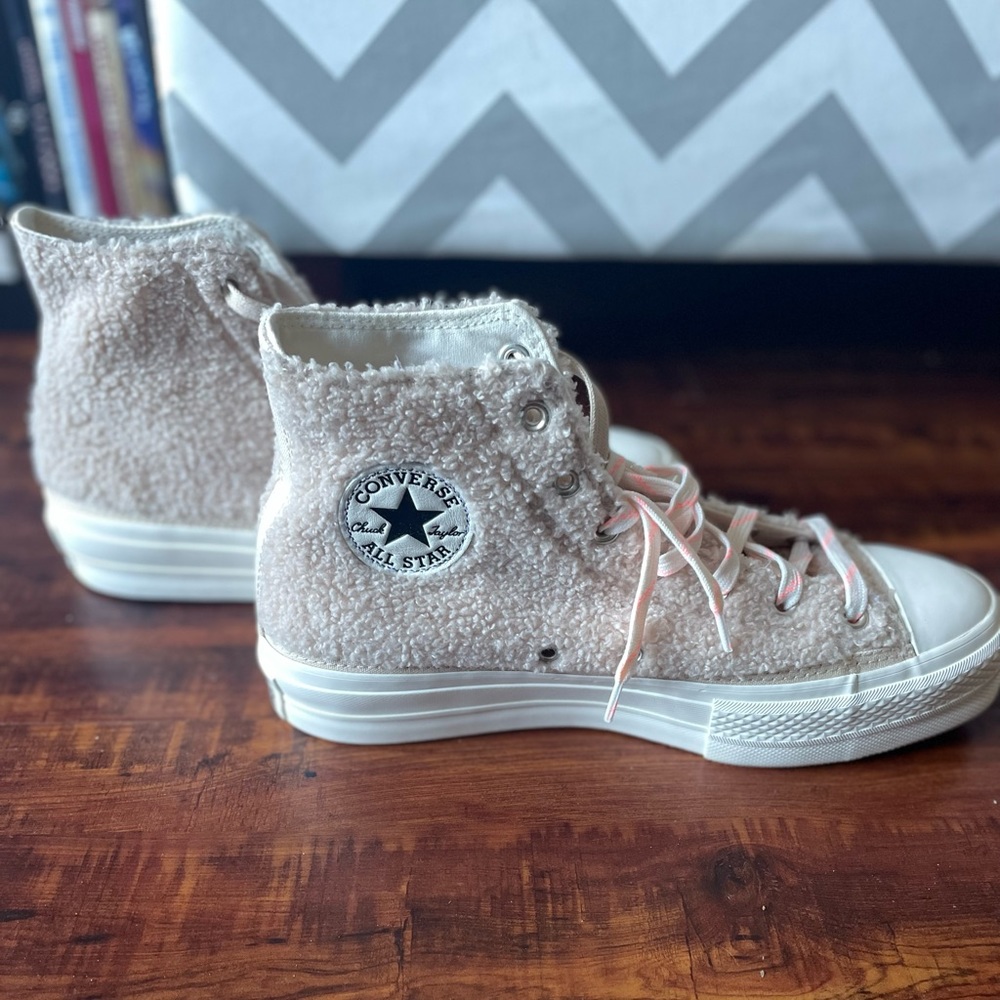 Converse Womens Chuck Taylor All Star Hi Lift 'Cosy Club' Trainer